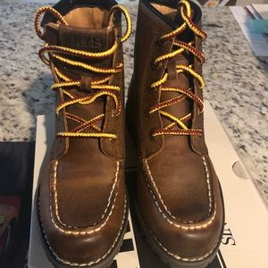 Boys Frye leather boots! Size 12! NIB